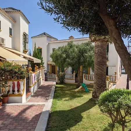 Two Bedroom, Ground Floor, Air-conditioned 300m From The