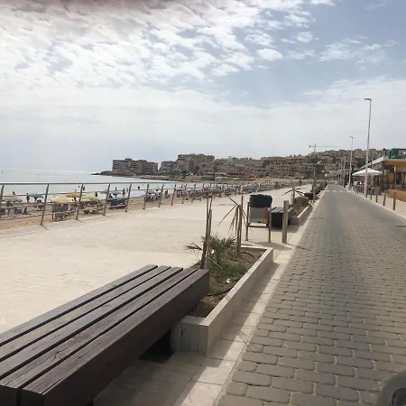 Two Bedroom, Ground Floor, Air-conditioned 300m From The *