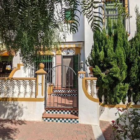 Apartment Two Bedroom, Ground Floor, Air-conditioned 300m From The Torrevieja