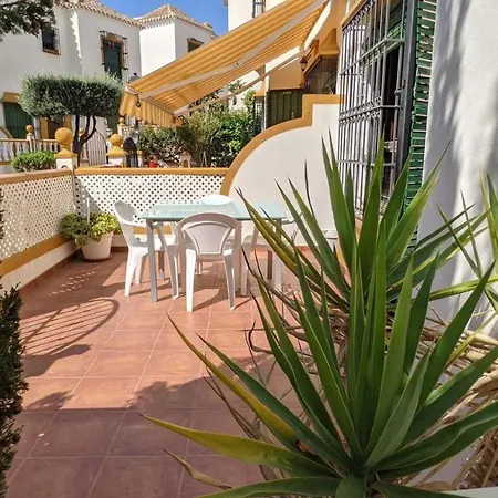 Two Bedroom, Ground Floor, Air-conditioned 300m From The *