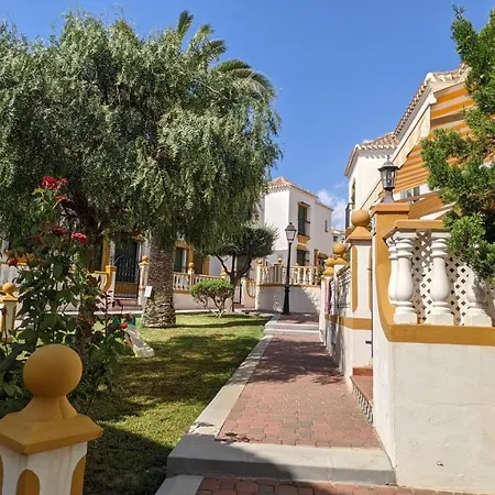 Two Bedroom, Ground Floor, Air-conditioned 300m From The Apartment Torrevieja
