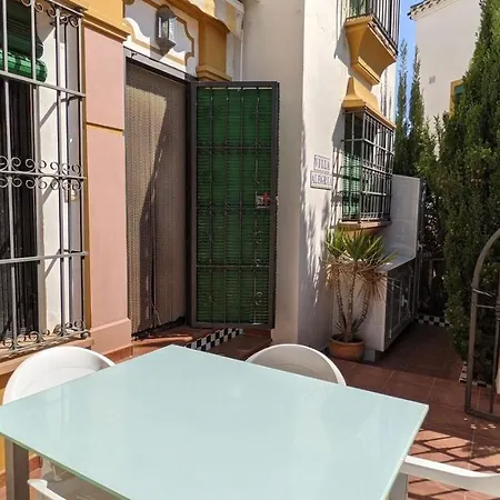 Two Bedroom, Ground Floor, Air-conditioned 300m From The * Torrevieja