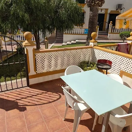 Two Bedroom, Ground Floor, Air-conditioned 300m From The * Torrevieja